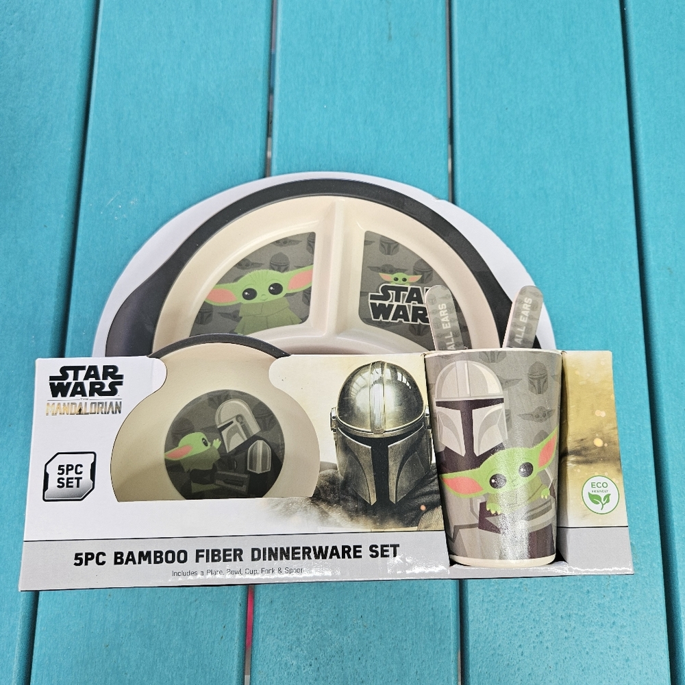 New Star Wars Mandalorian Bamboo Fiber Kids Dinnerware 5 Pcs Set